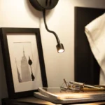 Candeeiro de Parede Kuomba com Flexo LED para Leitura - Image 2